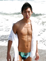 Sexy boy from Tokyo Leo Oda