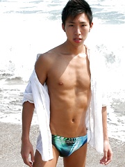 Sexy boy from Tokyo Leo Oda