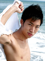Sexy boy from Tokyo Leo Oda