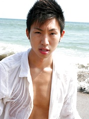 Sexy boy from Tokyo Leo Oda
