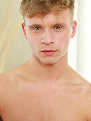 Max Ryder in all his blond, sexy glory